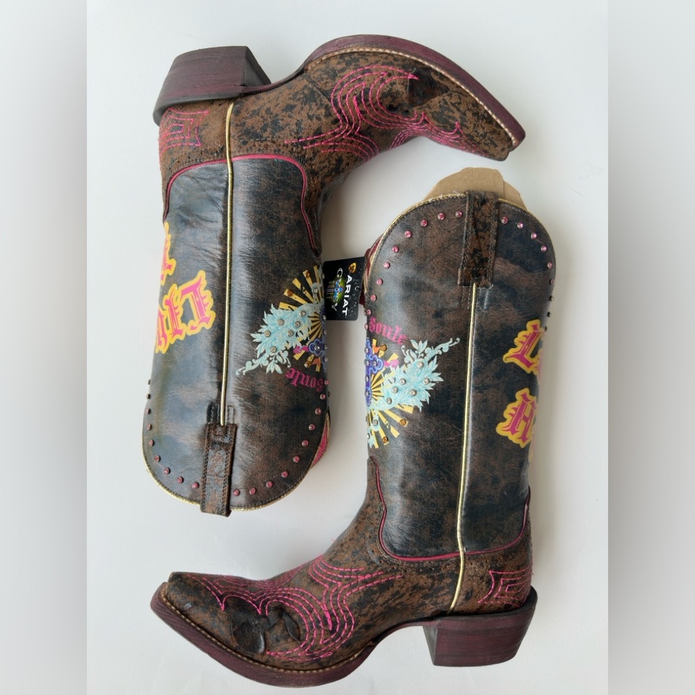 ARIAT Rare Gypsy Soule Collection Limited Edition Pink & Sassy Crystal Size 7,5 - Picture 4 of 17